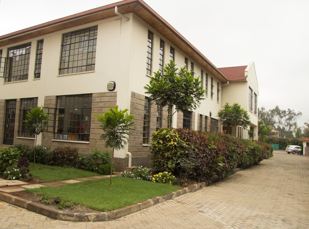 Lia Hotel & Training Centre 7/50