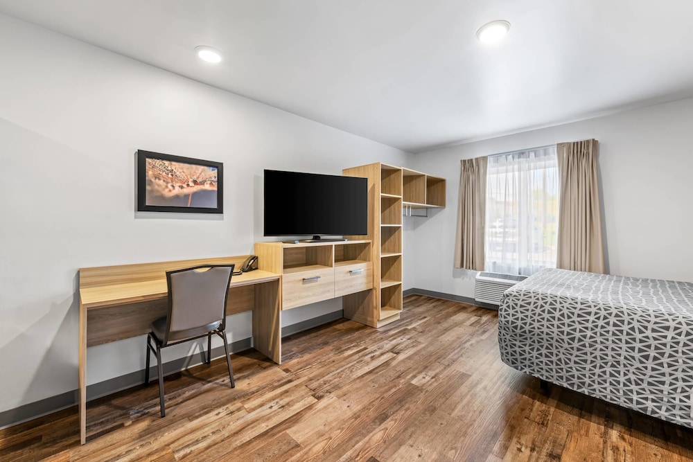 WoodSpring Suites Winston-Salem near Hanes Mall 46/61