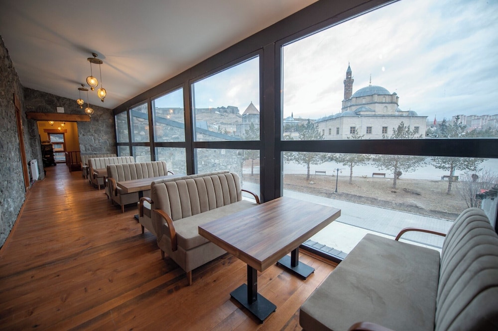 Ahiska Palas Otel 26/46