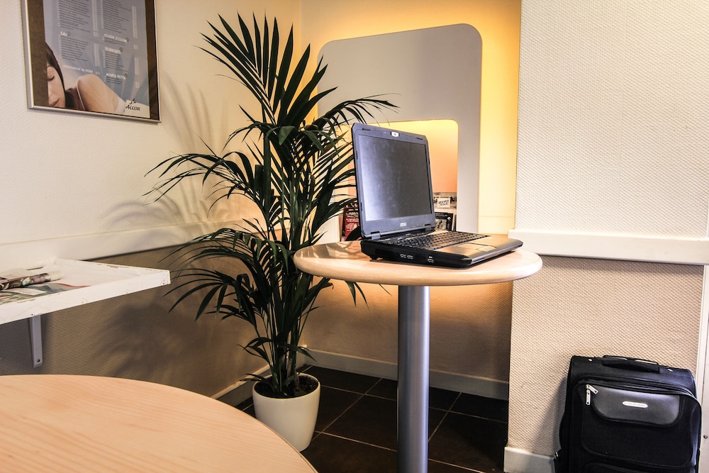Ibis Budget Chateaudun 13/52