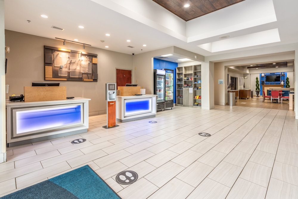 Holiday Inn Express Hotel And Suites Statesville 12/59