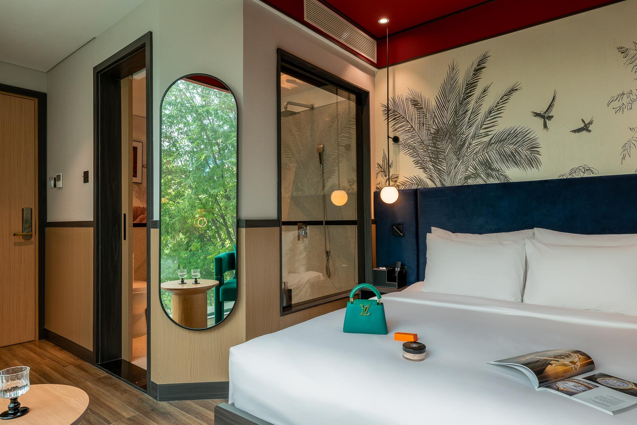 EXECUTIVE, DOUBLE BED