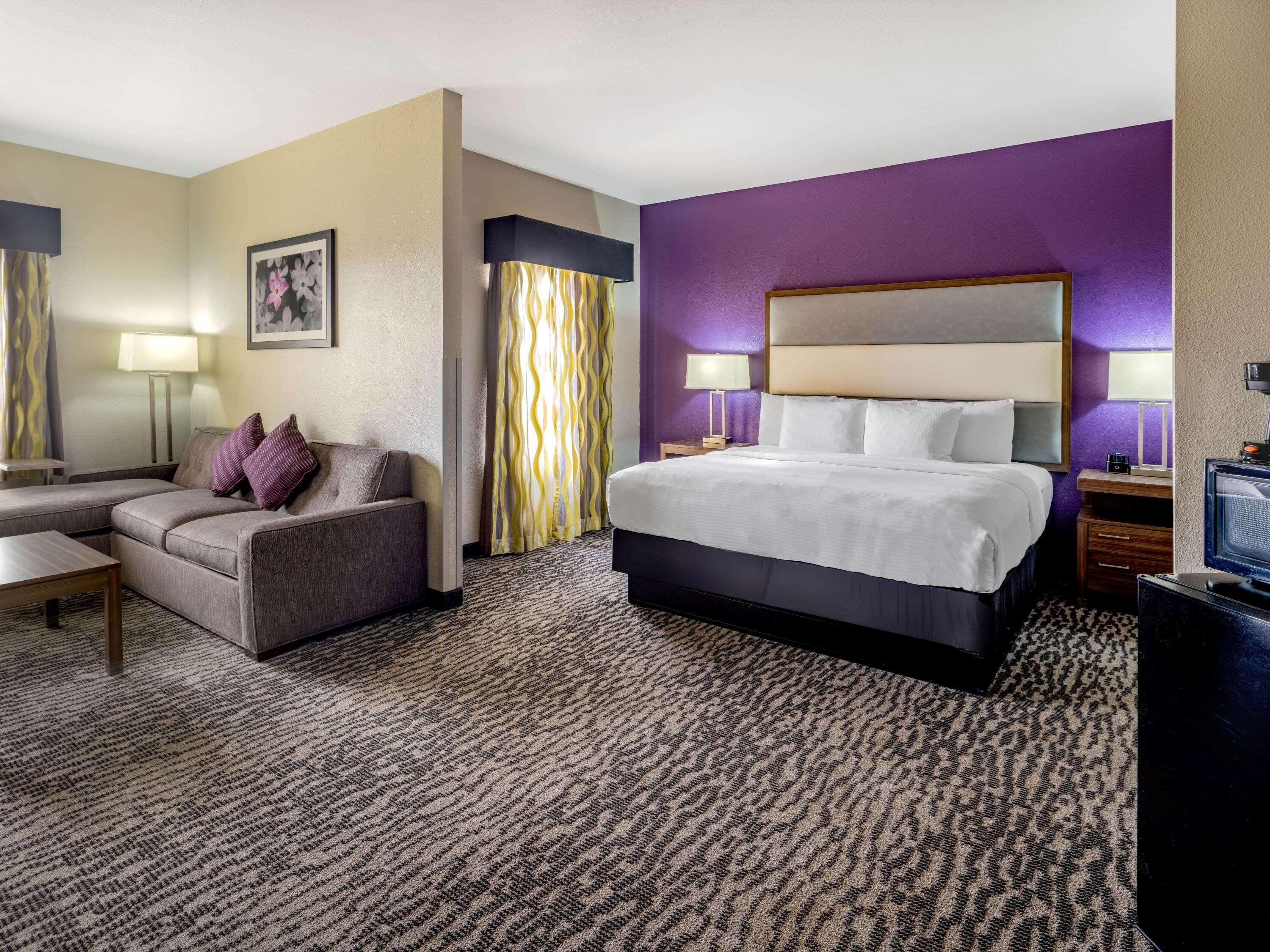 Deluxe, Executive, King Bed