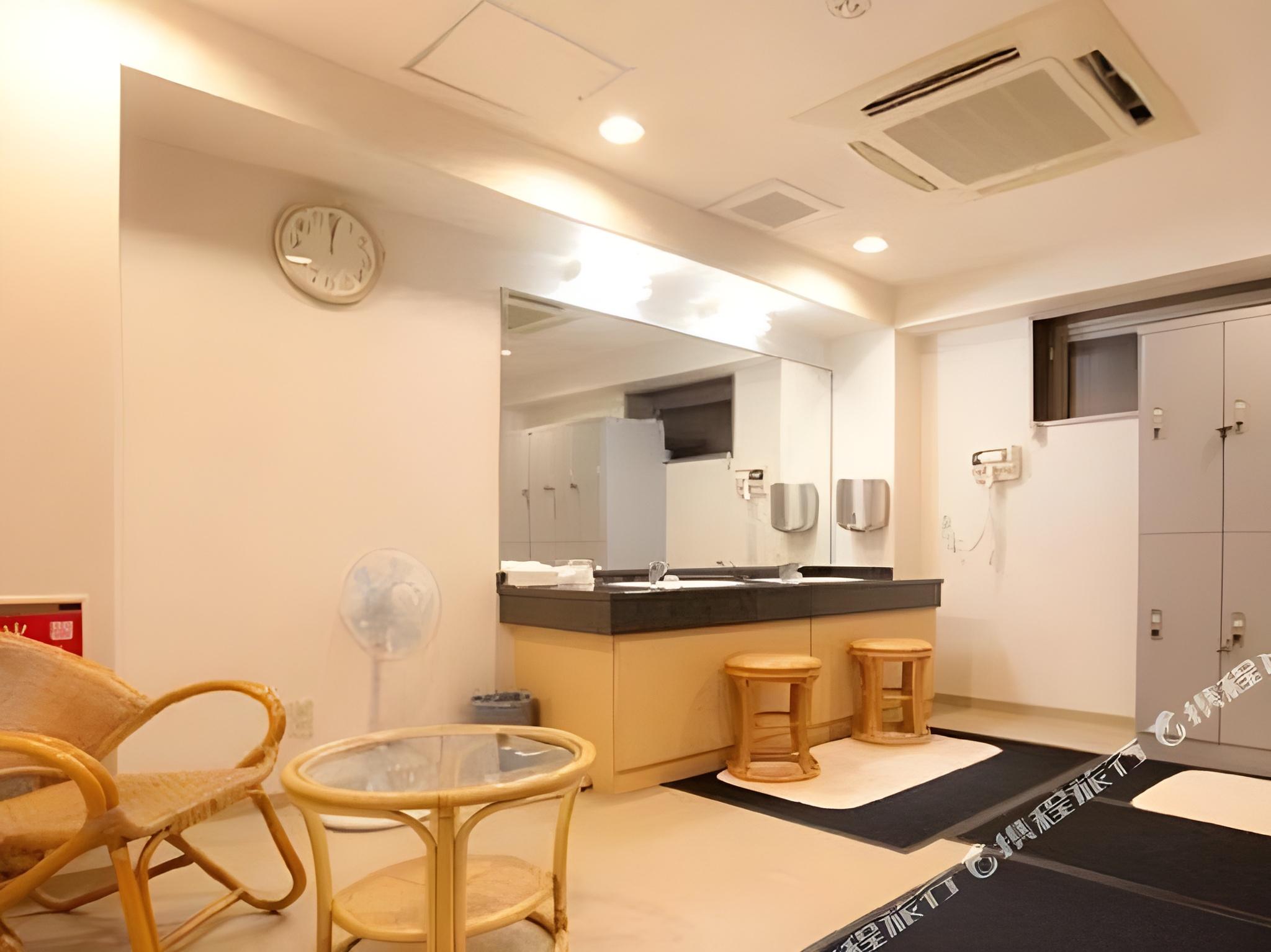 Hotel No 1 Takamatsu 9/20