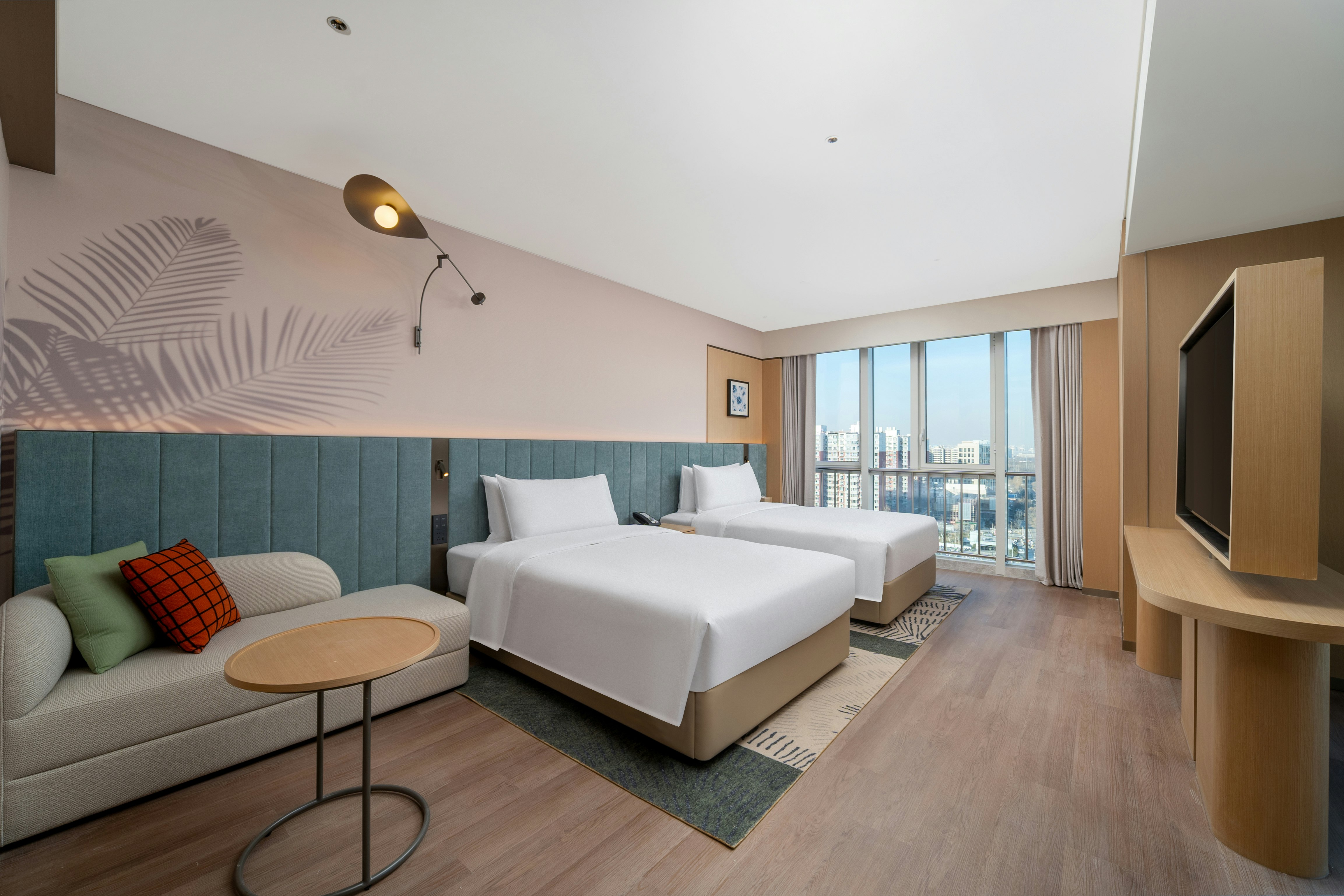 DELUXE, TWIN BEDS