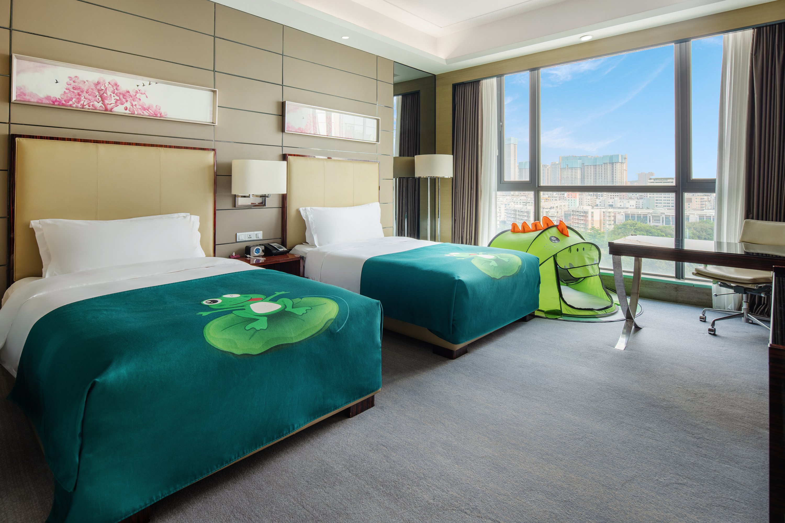 Crowne Plaza Shenzhen Longgang City Centre 12/50