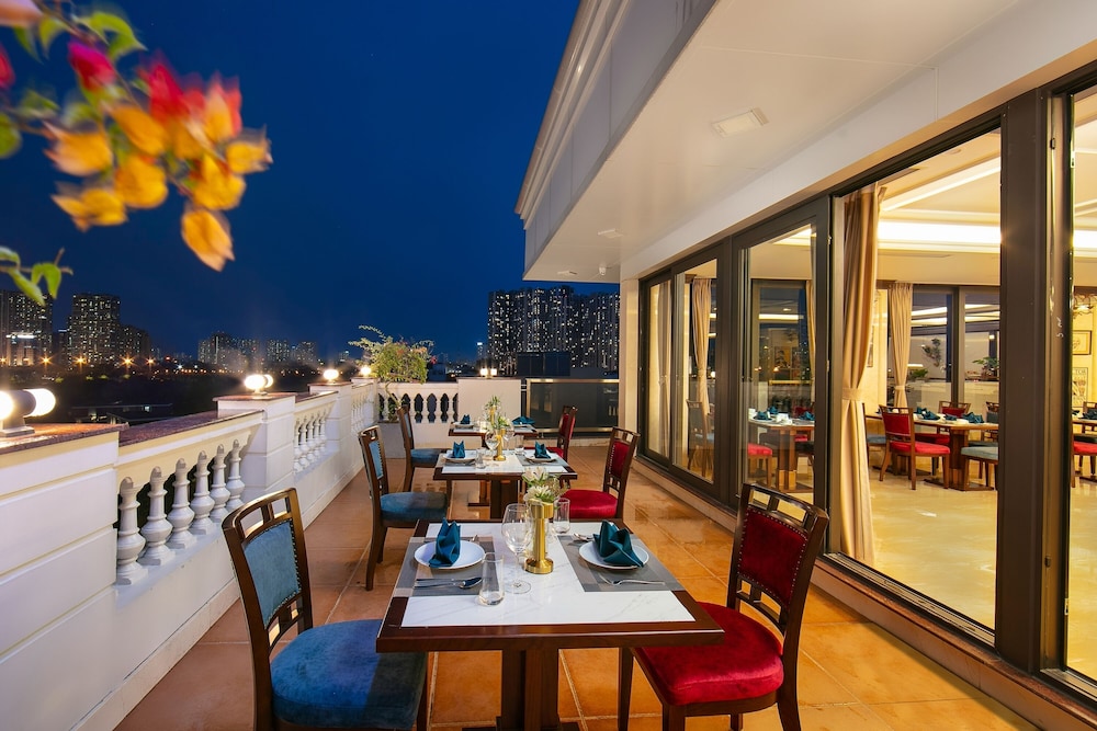 Gloud Hotel 42/50