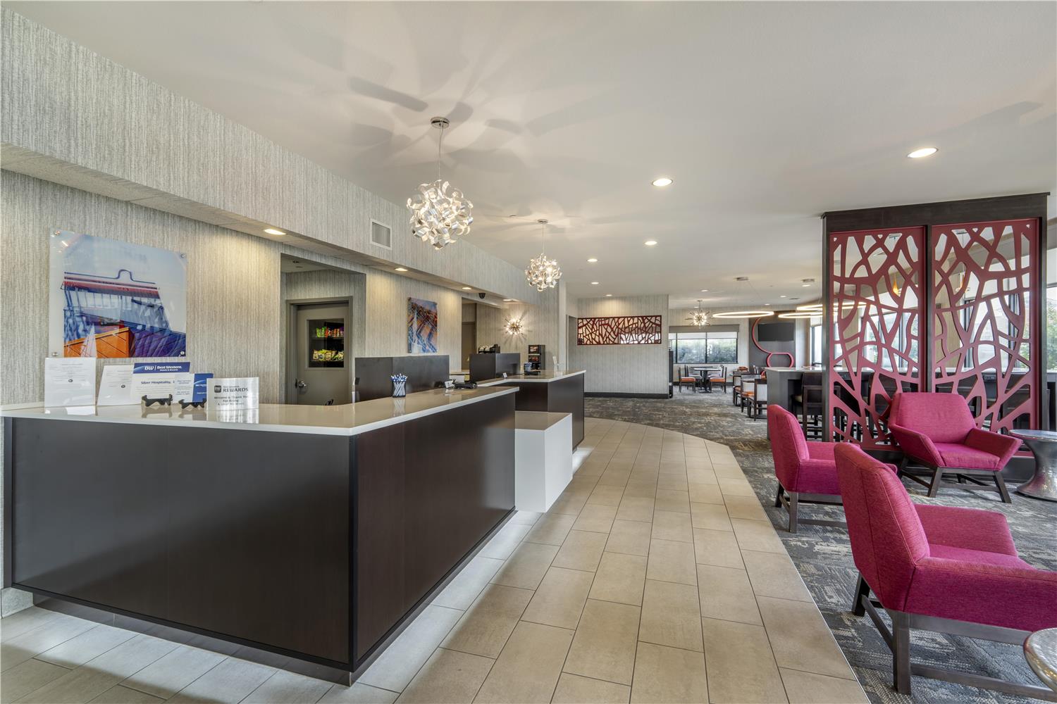 Best Western Plus Castlerock Inn & Suites 5/19