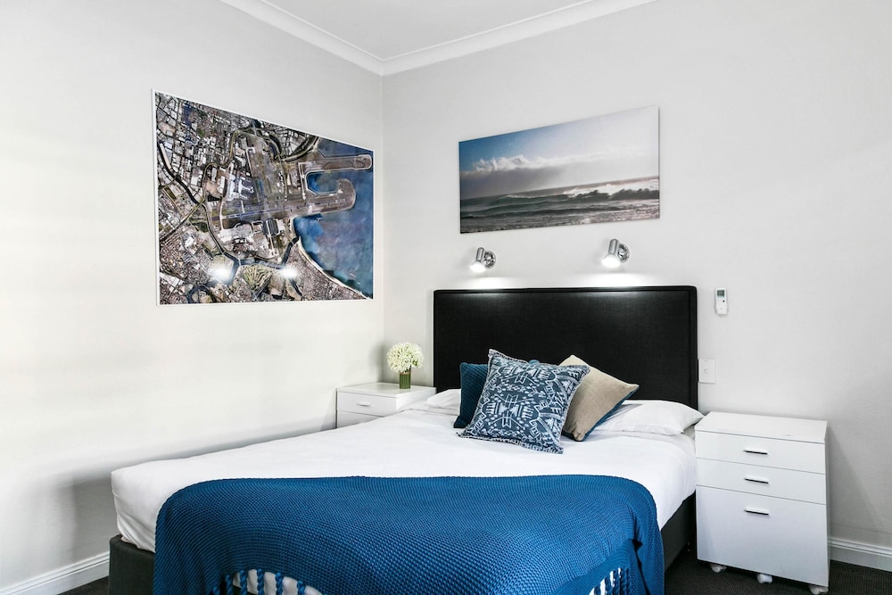 Airport Hotel Sydney 13/40