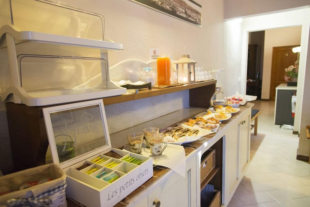 Florence Decamerone B&B 2/23
