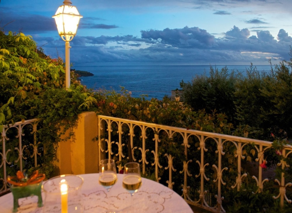 Villa Cheta Hotel 40/51