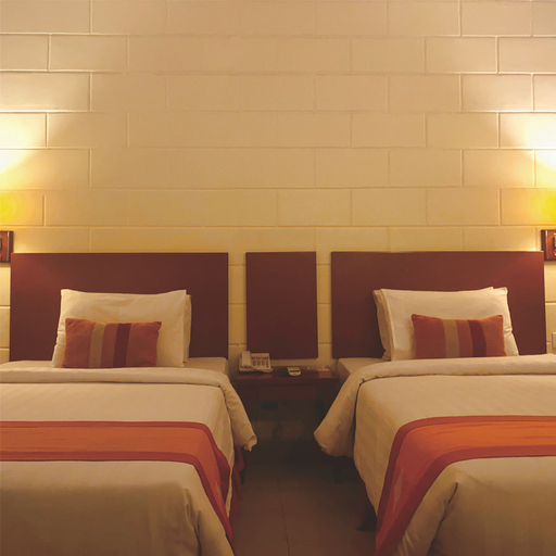 Superior, Twin Beds, Smoking