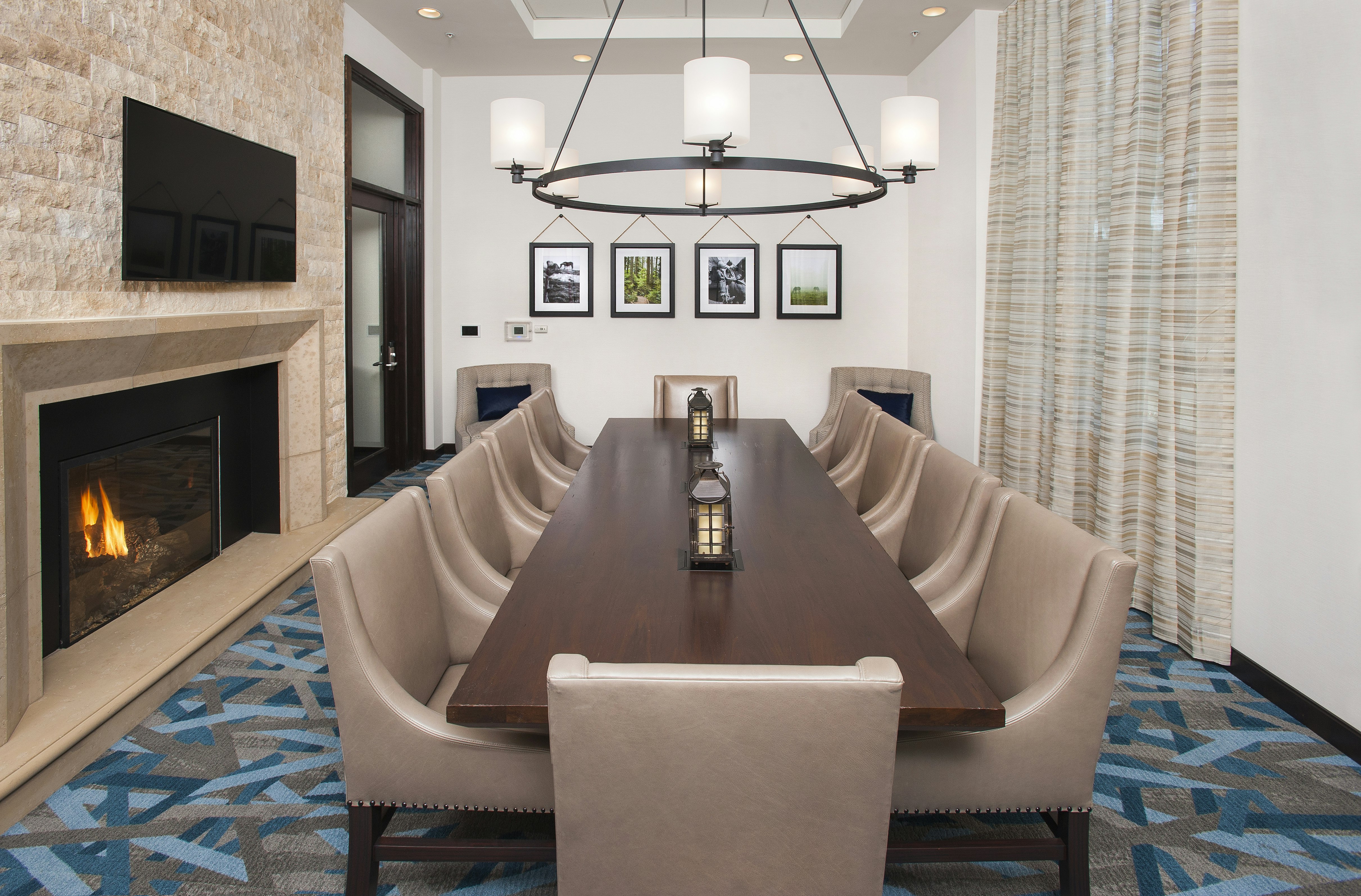 Hilton Garden Inn Burbank Downtown 14/17