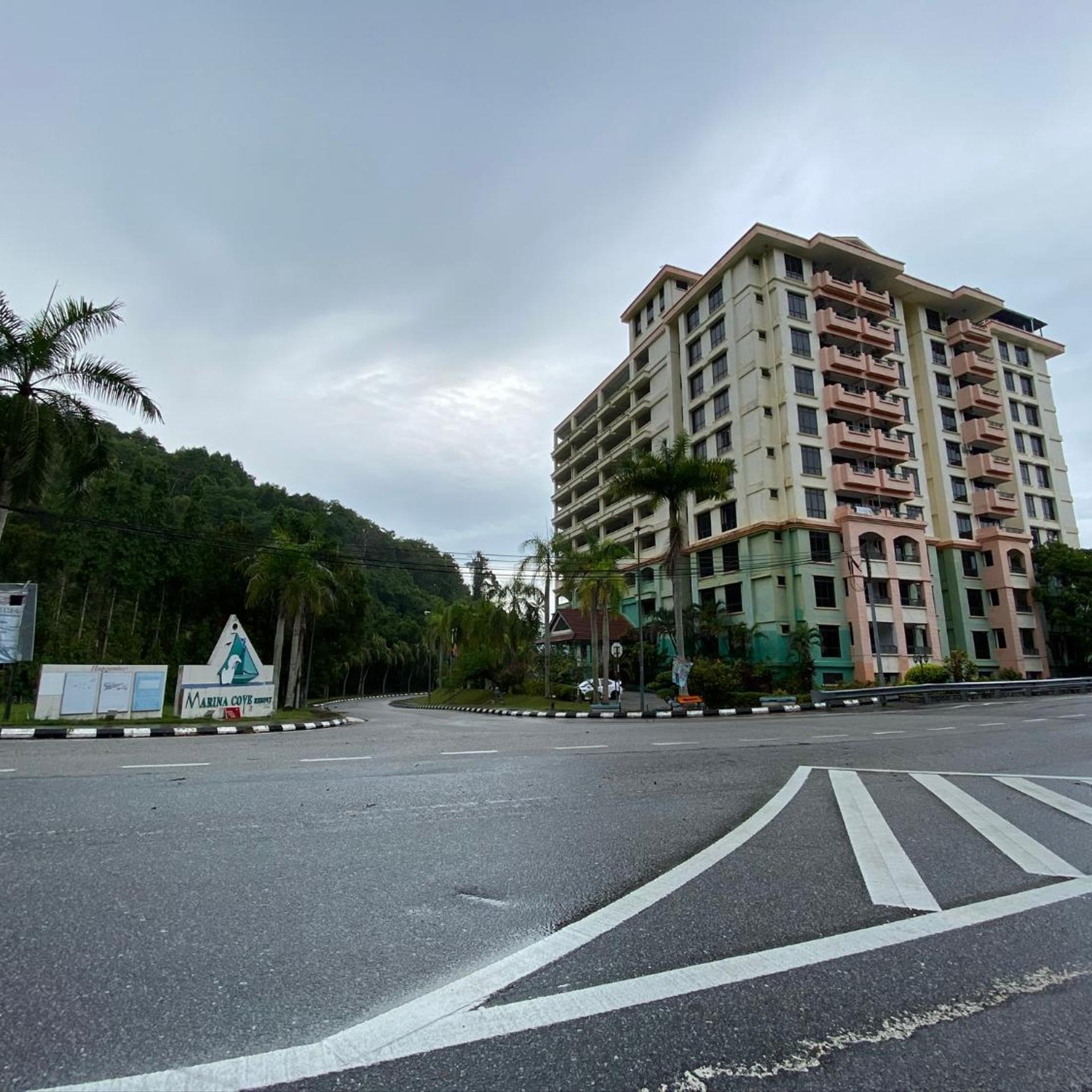 Marina Cove Resort 38/48