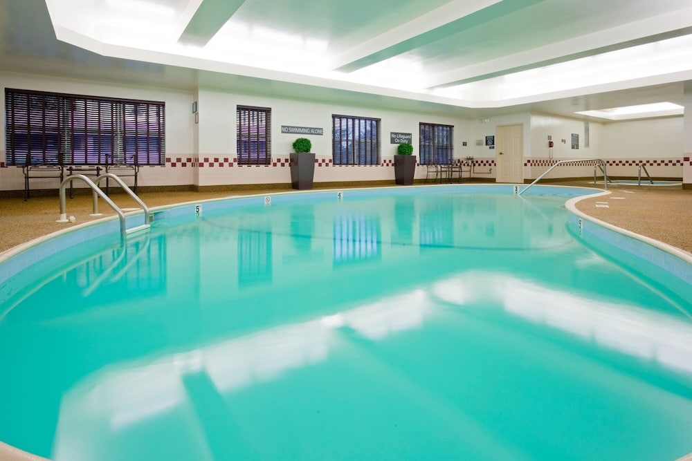 Residence Inn Boston Dedham 12/25