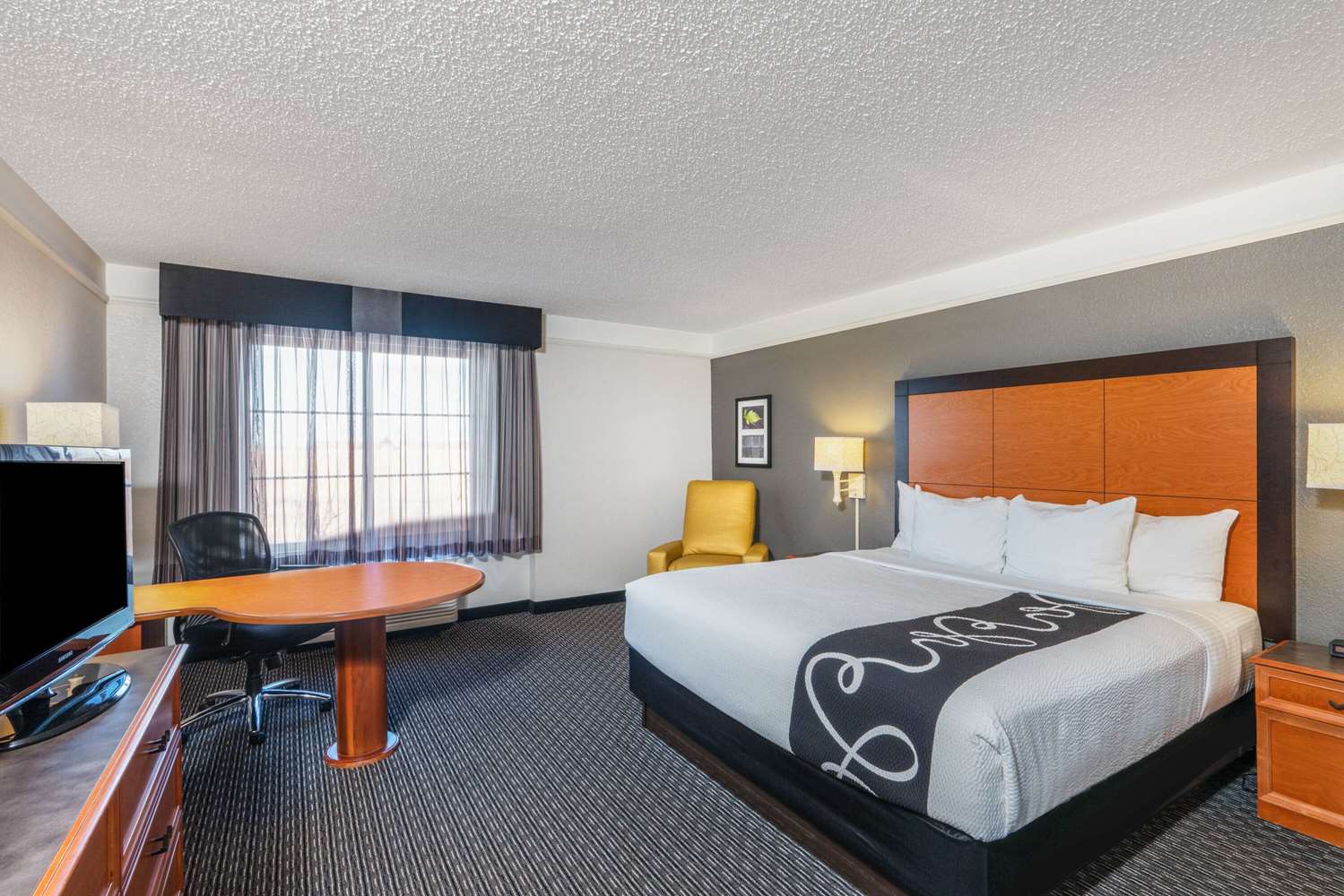 La Quinta Inn Suites Pueblo 22/48