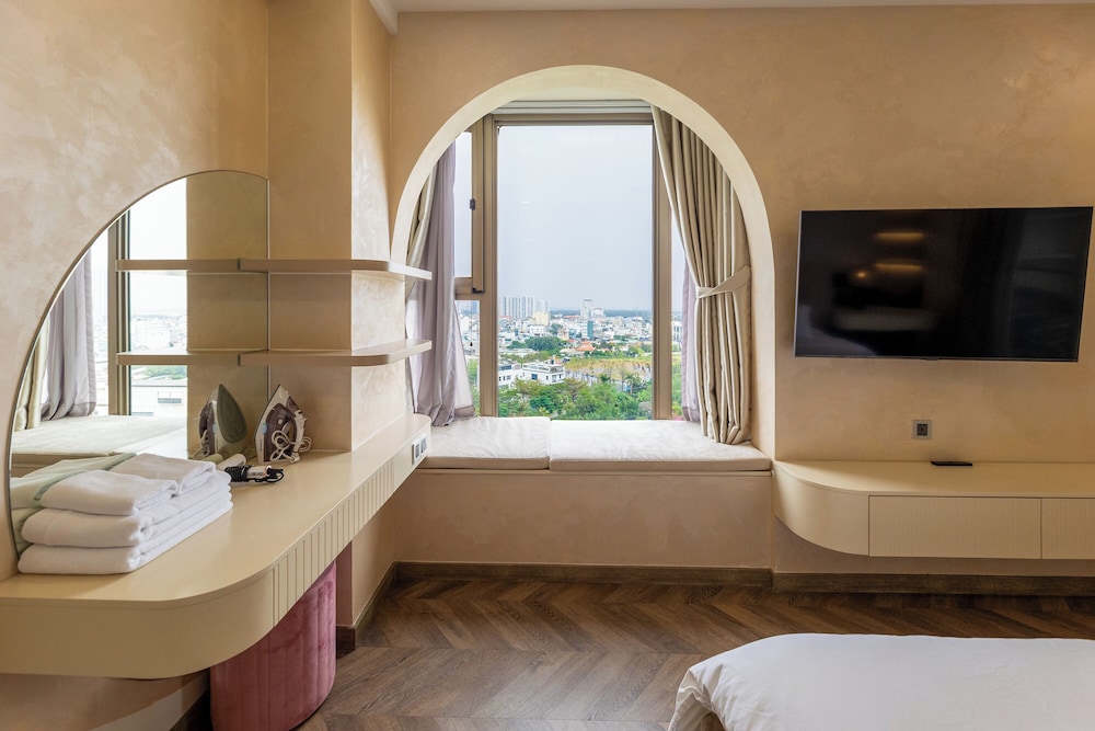 Midtown Premium Apartments 39/40