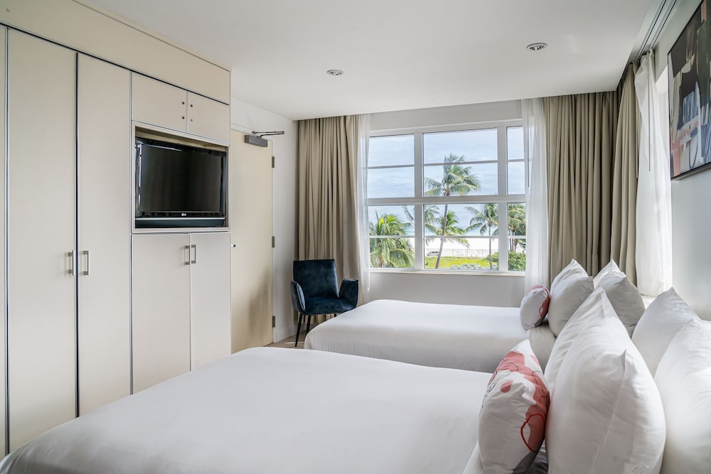 ROOM, 2 DOUBLE BEDS, OCEAN FRONT