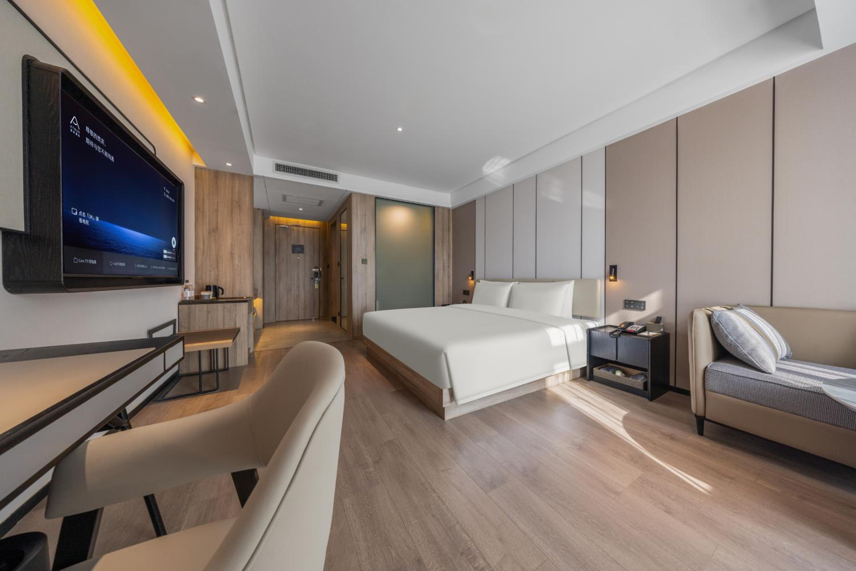 Superior, King and Queen Bed