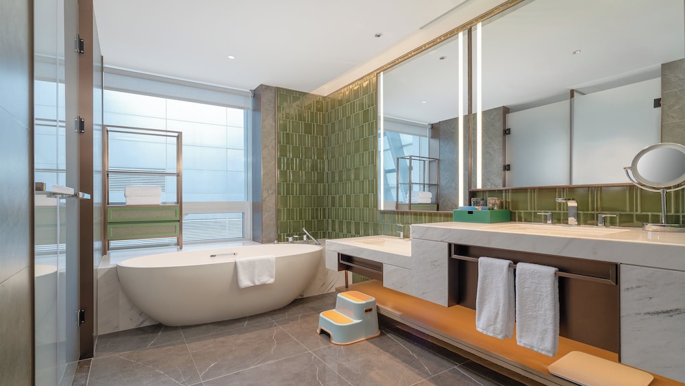 Kids Theme, Suite, King Bed، Holiday Inn Wenzhou Airport by IHG 2/2