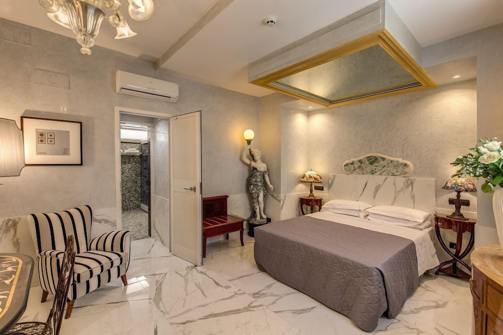 Aurelius Art Gallery Hotel 6/54
