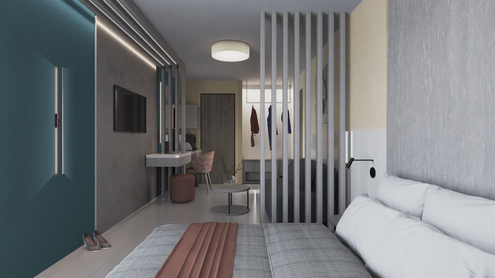 Amphitryon City Hotel 28/72
