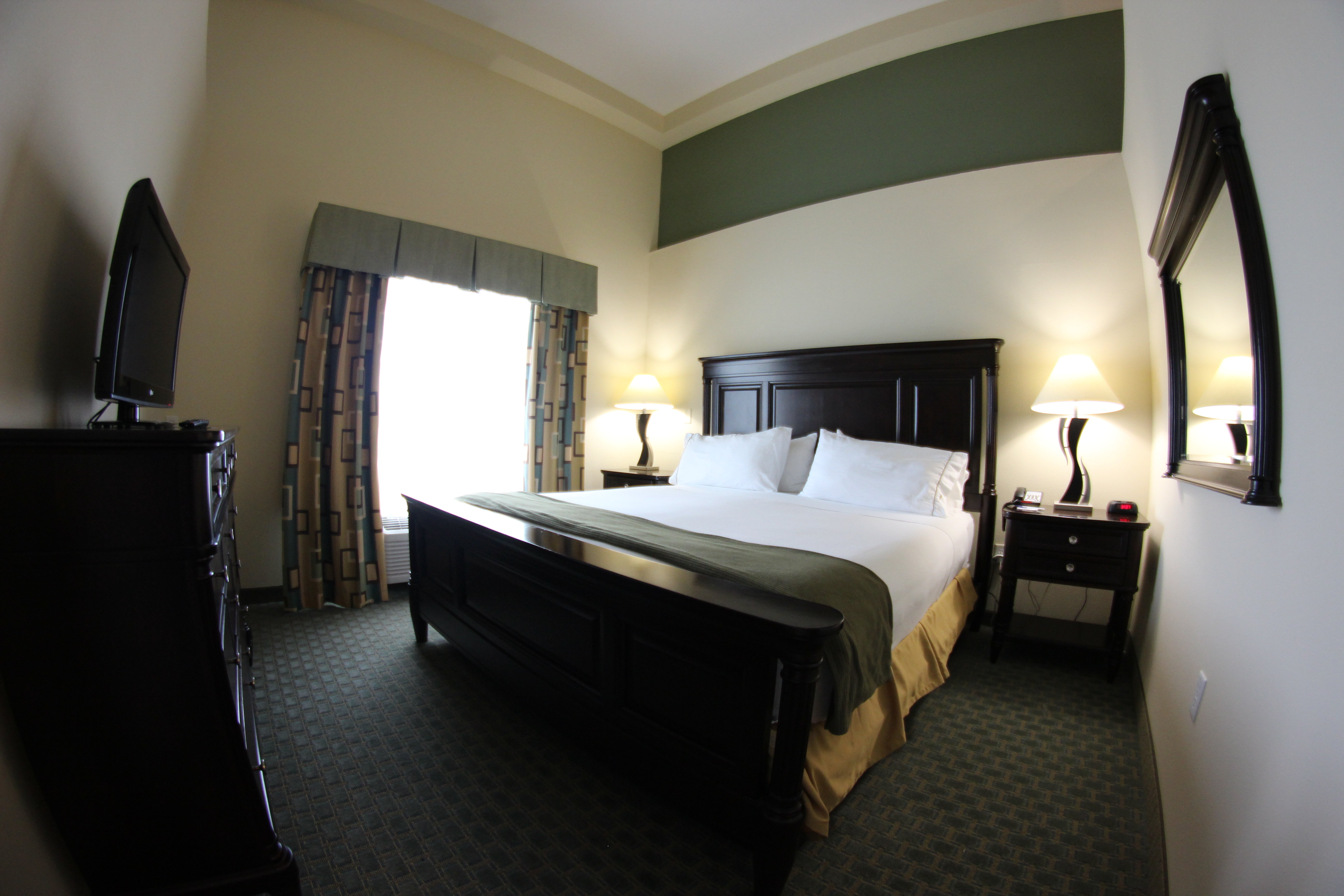 Holiday Inn Express and Suites Cocoa 13/50