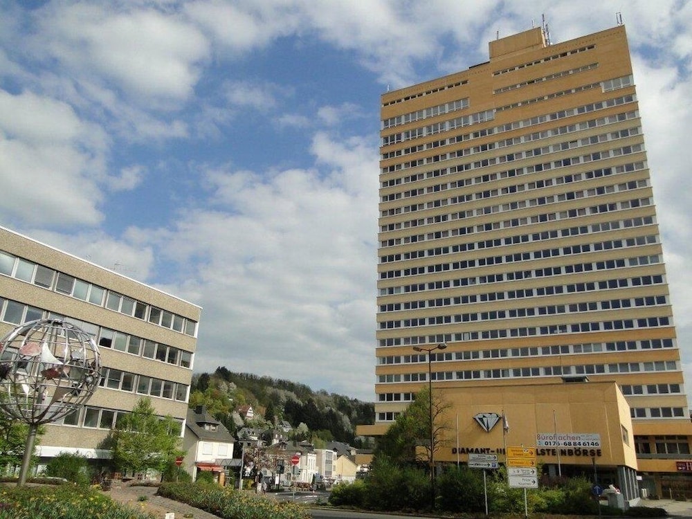 OPAL HOTEL 3/53