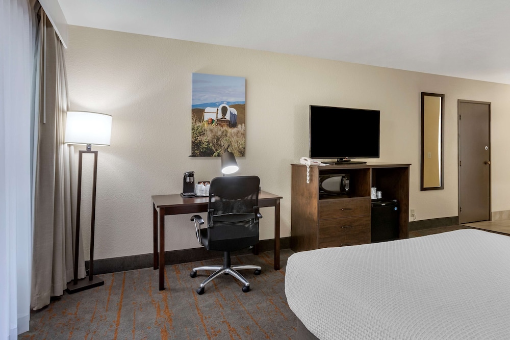 Best Western Sunridge Inn & Conference Center 15/40