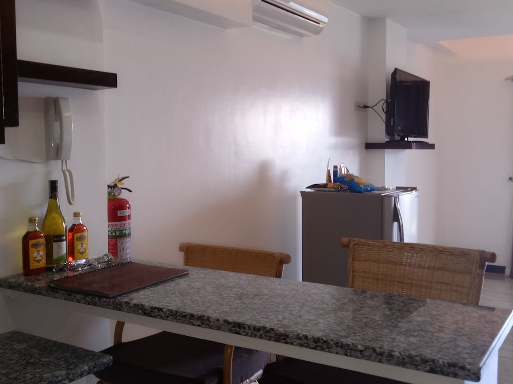 Manarra Seaview Resort 8/67