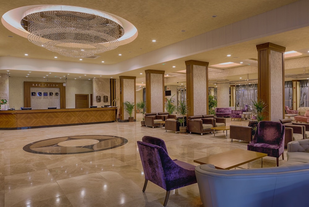 Pasa Beach Hotel 5/28