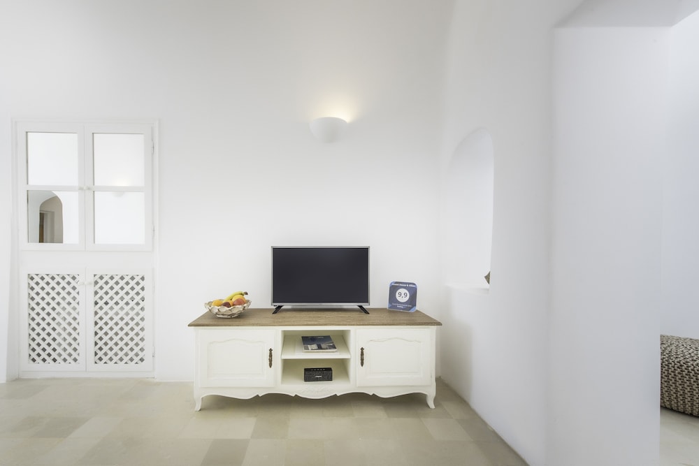 Anemi House & Villas 11/100