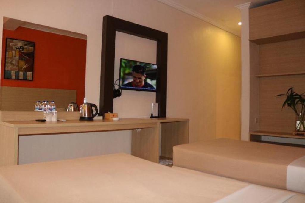 Tanjung Plaza Hotel 3/16