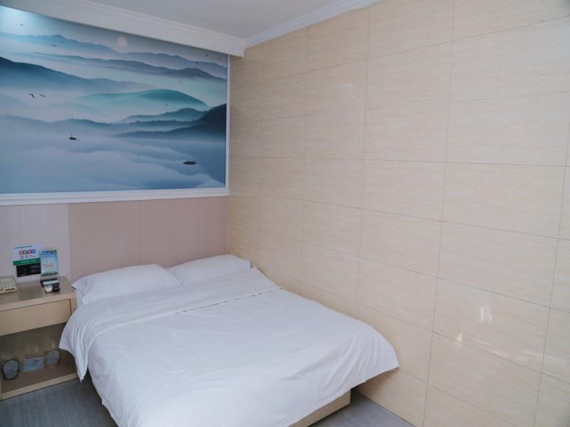 GreenTree Inn Yangzhou Wanda Plaza Baixiang Road Express Hotel 18/25