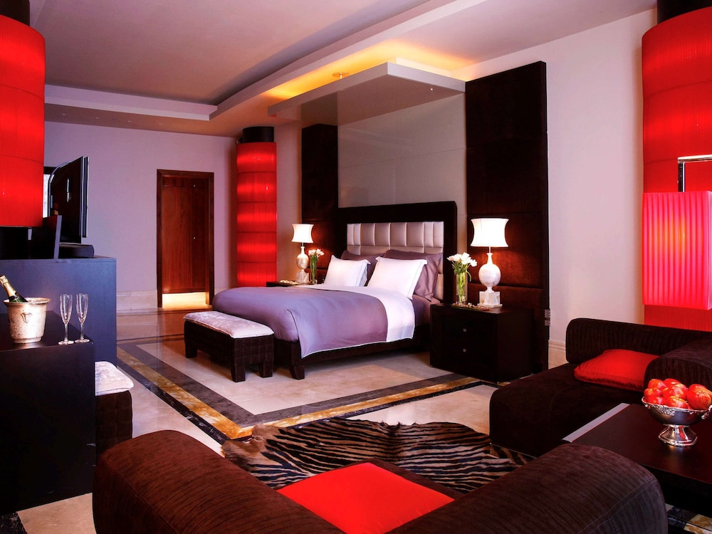 La Cigale Hotel 25/71