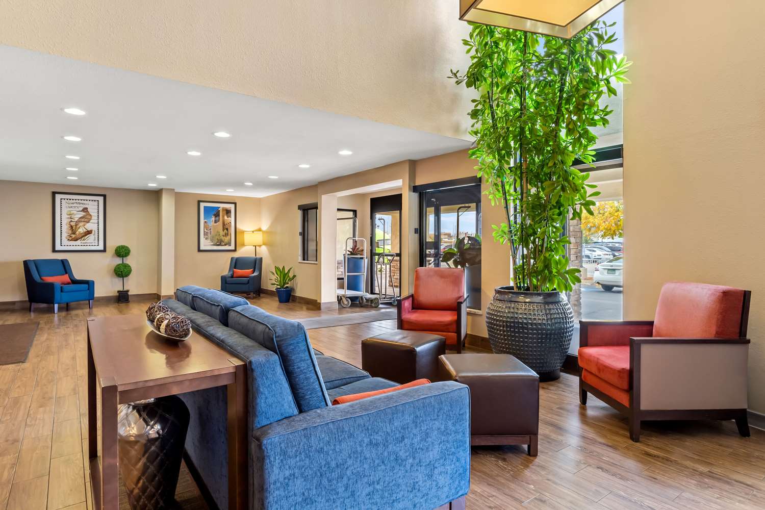Comfort Inn and Suites Albuquerque Downtown 8/17