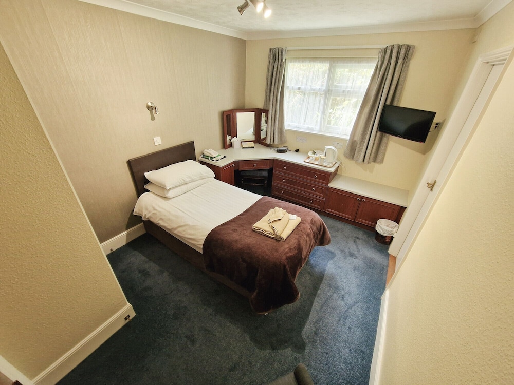 Grange Lodge Hotel 24/46