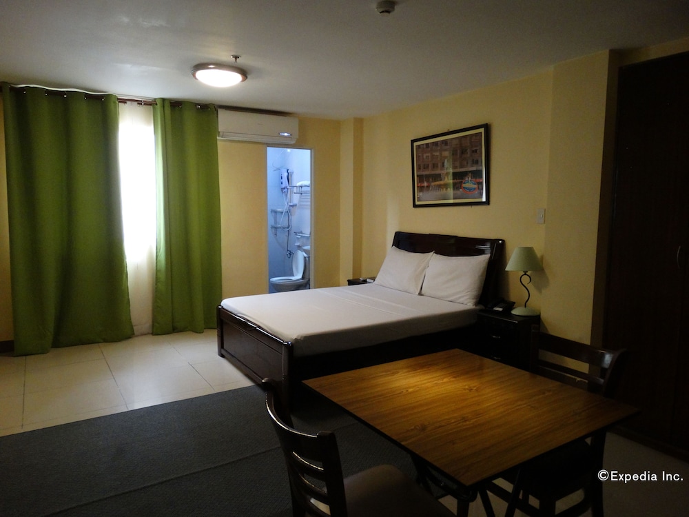 Time Travellers Hotel 26/43