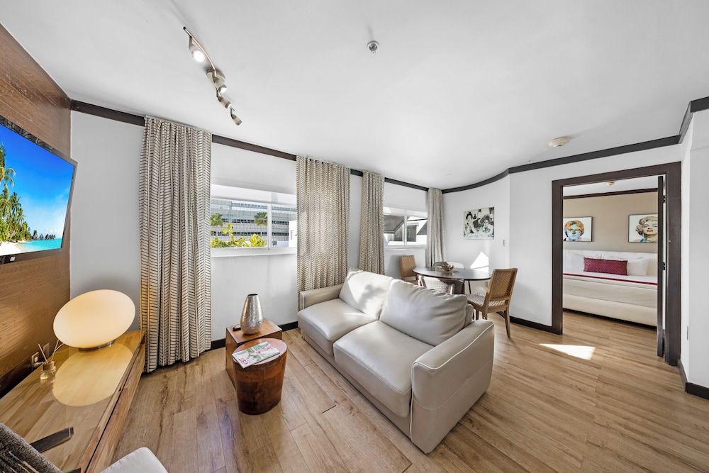 Metropole Suites South Beach 45/77