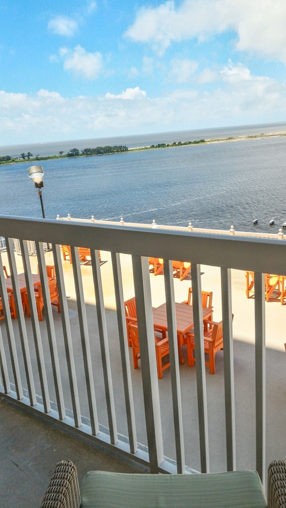 Margaritaville Resort Biloxi 33/67