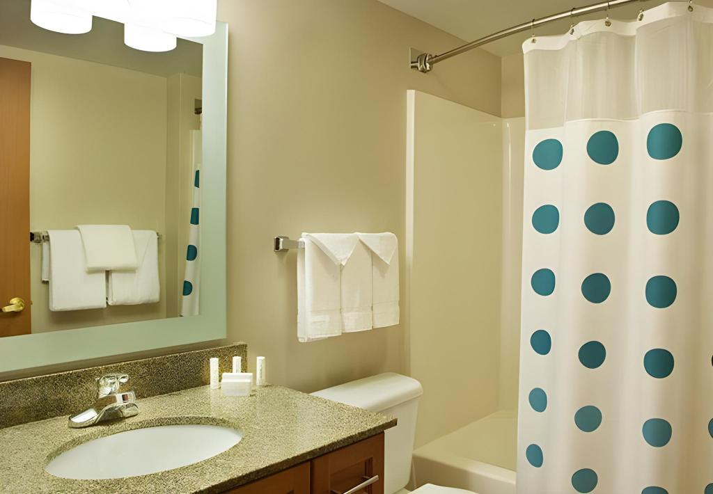 1 Bedroom, Suite, Queen Bed, Sofa