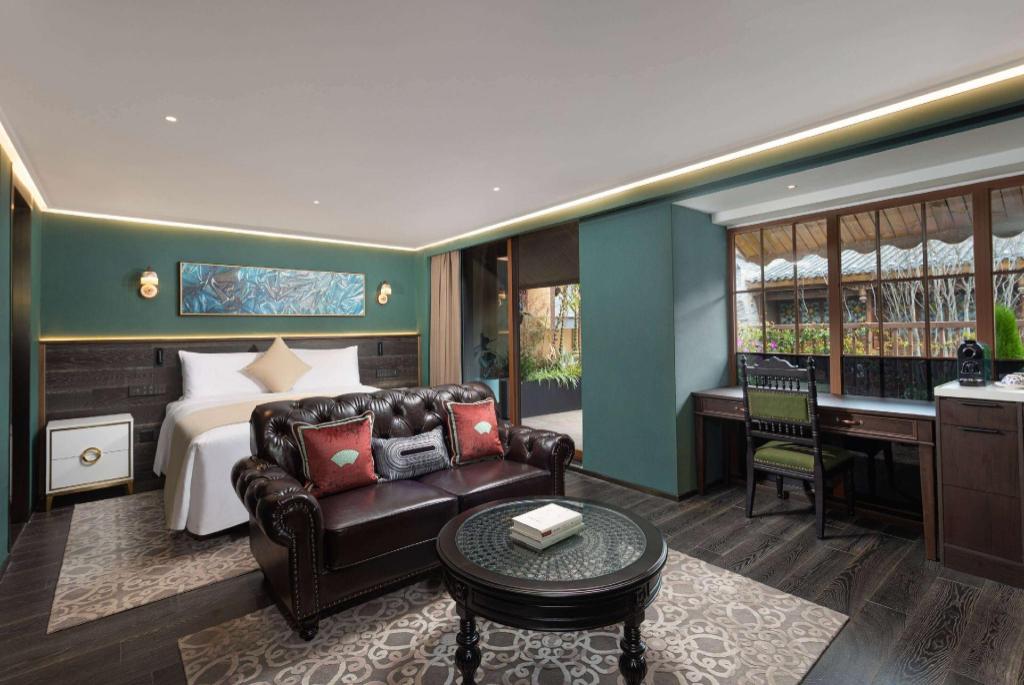 Garden, Loft, Double Bed, Sofa, Smoking