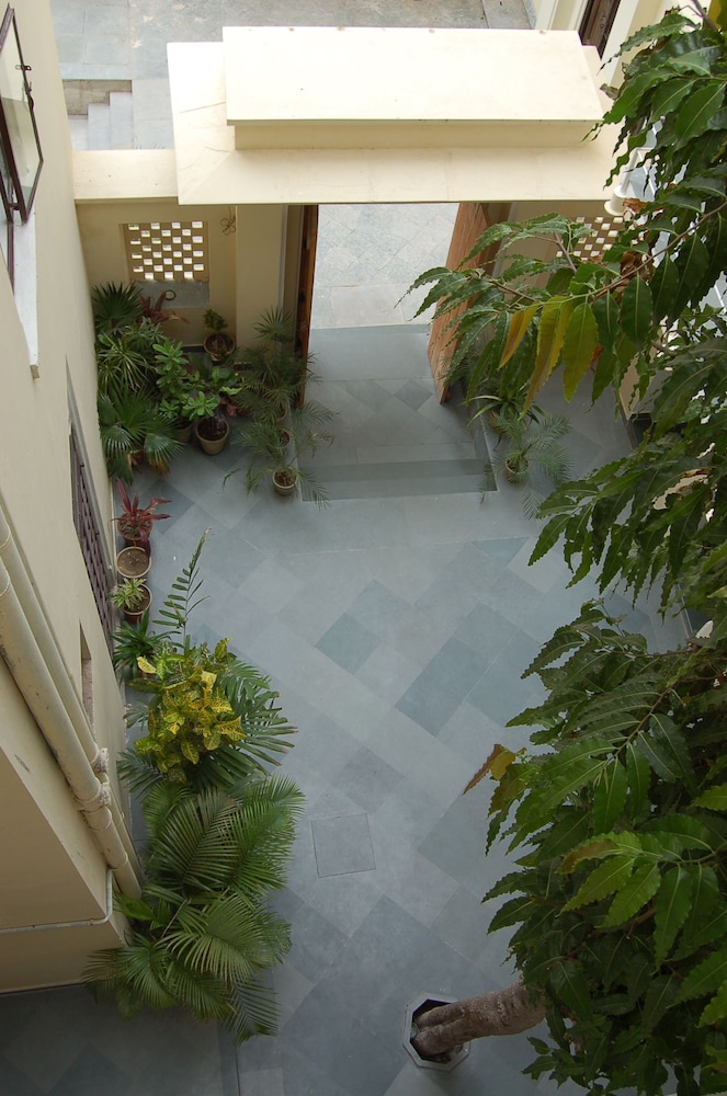 Hotel Aashiya Haveli 24/28