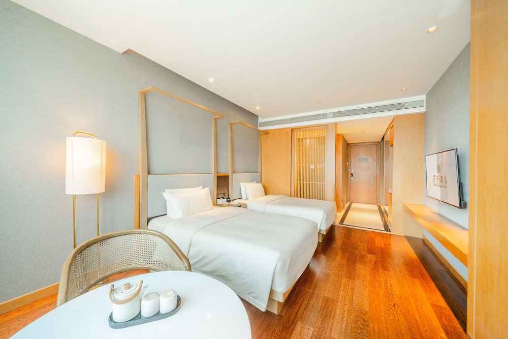 SSAW Boutique hotel Beijing Road & Guiyi Metro Station 53/54