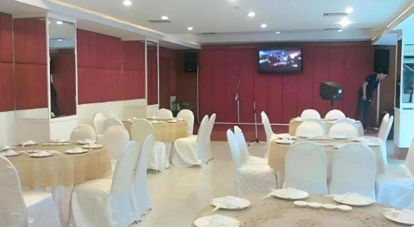 Pratunam Hotel Khonkaen 31/43