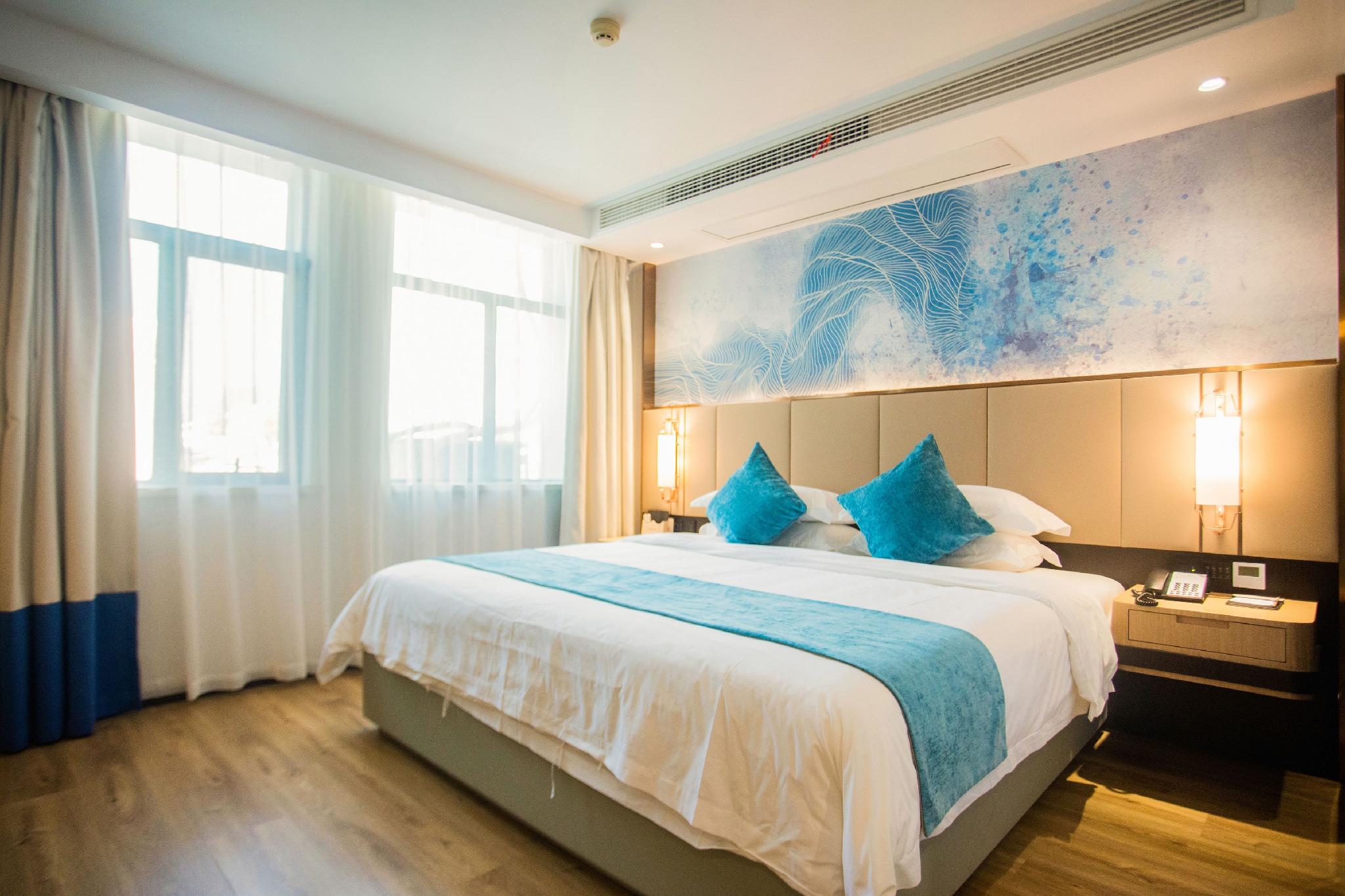 Deluxe, Suite, King Bed