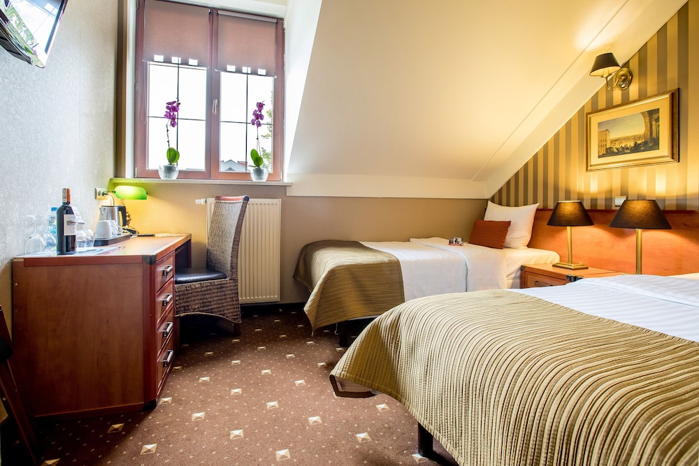 Hotel Diament Bella Notte Katowice Chorzow 33/72