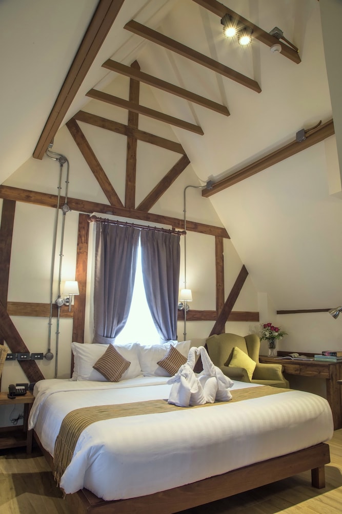 Le Charcoa Hotel 26/74