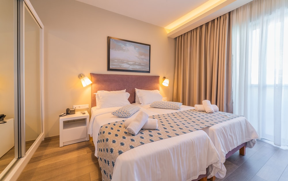 BIO Suites Hotel and Spa 11/39