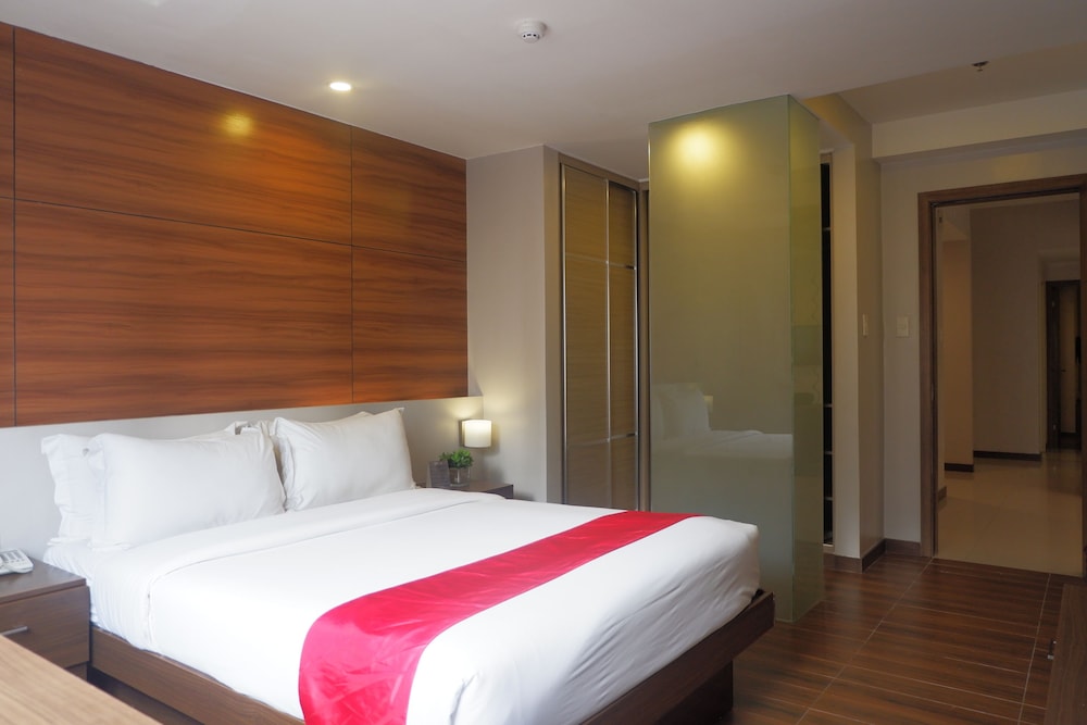 Valero Grand Suite By Swiss-Belhotel Makati 13/36